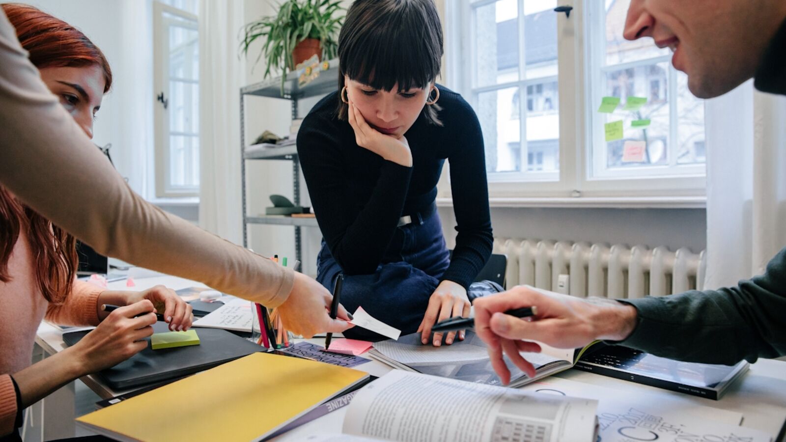 Ein Team-Gespräch im Office